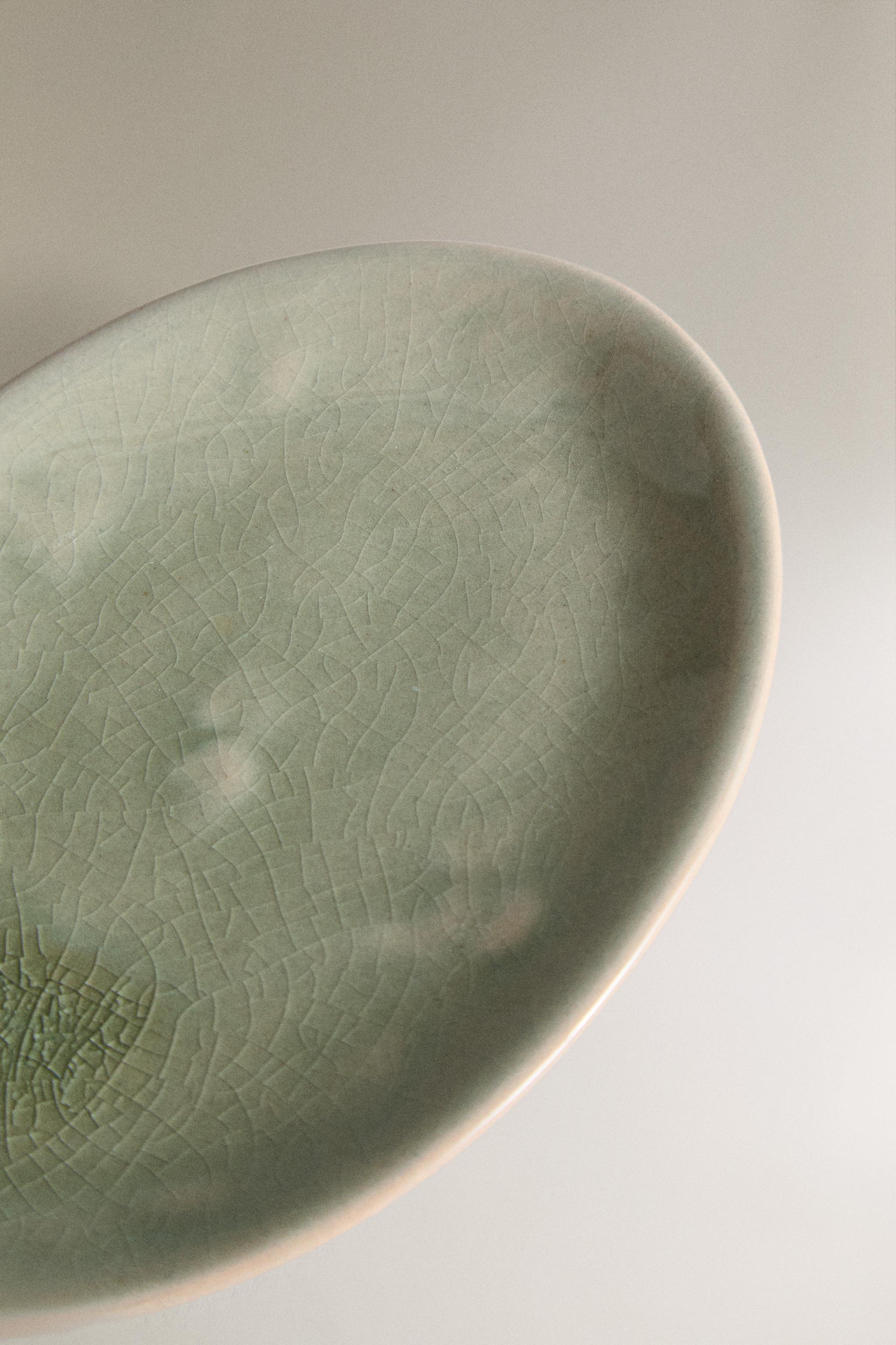 GREENISH BATHROOM SOAP DISH